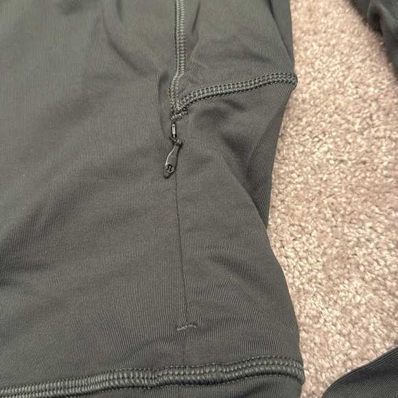 LULULEMON Cropped Sage Green Quarter Zip 6 - Picture 4 of 5